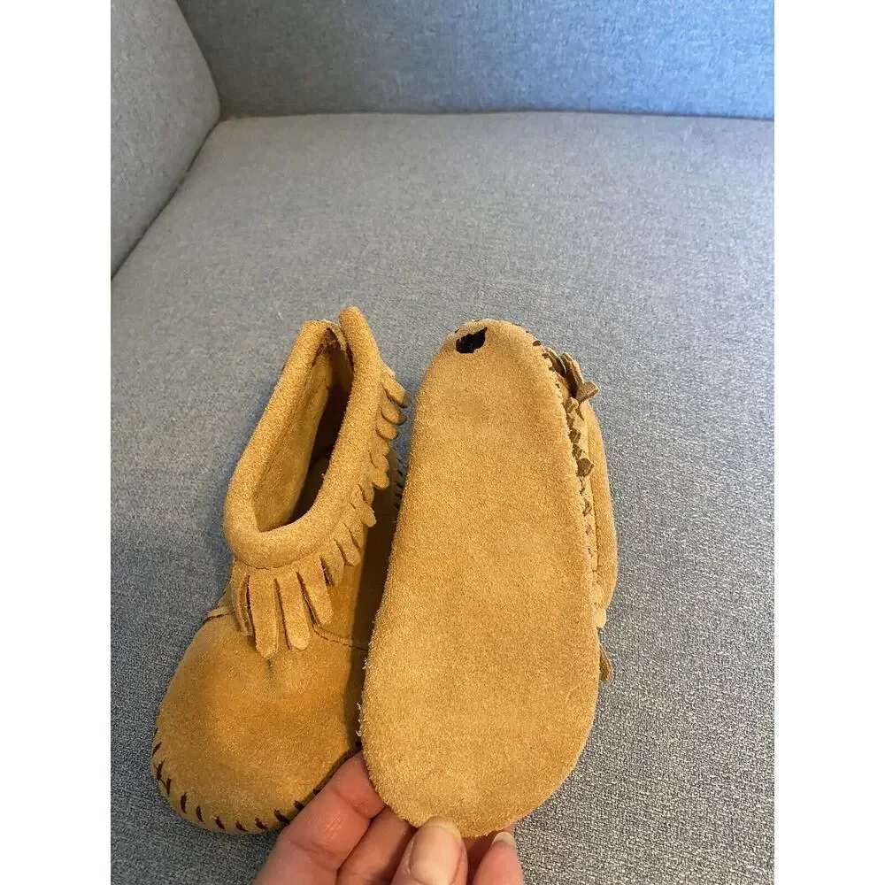 Minnetonka Brown Leather Moccasins Size 5 Toddler Fringe Natural Shoes